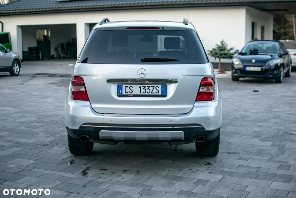 Mercedes-Benz ML - 17