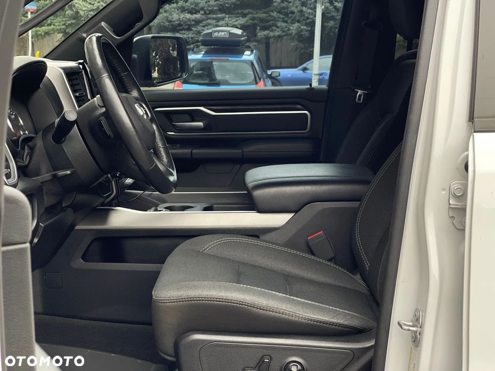 Dodge RAM 1500 5.7 4x4 - 23