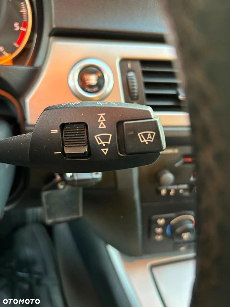 BMW Seria 3 320d DPF - 10