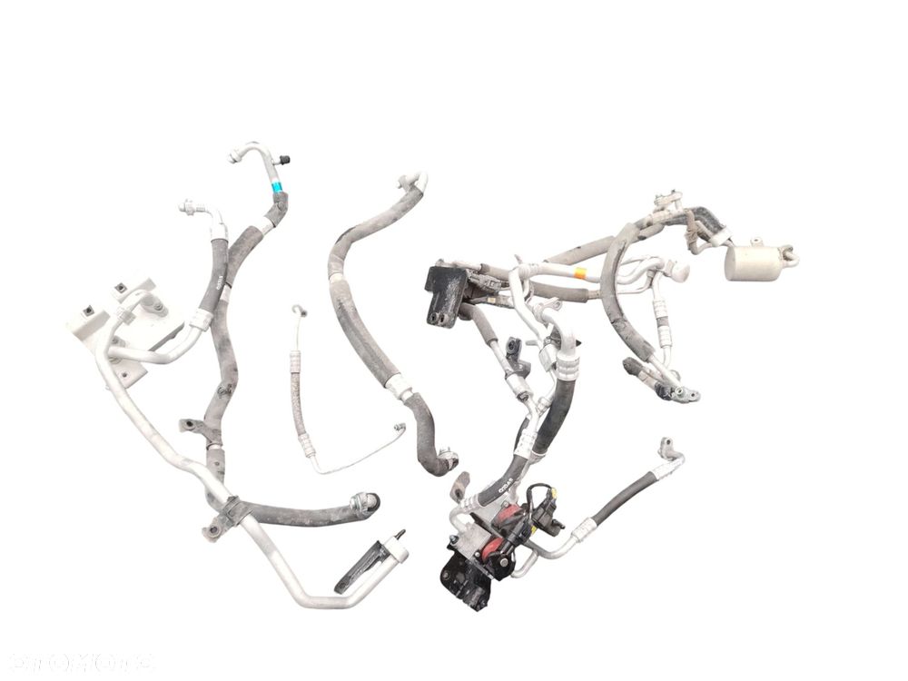 PRZEWODY KLIMATYZACJI HYUNDAI IONIQ ELECTRIC LIFT (2019-2022) 38,3 kWh 136KM 97725-E4100 25670-G7500 - 1