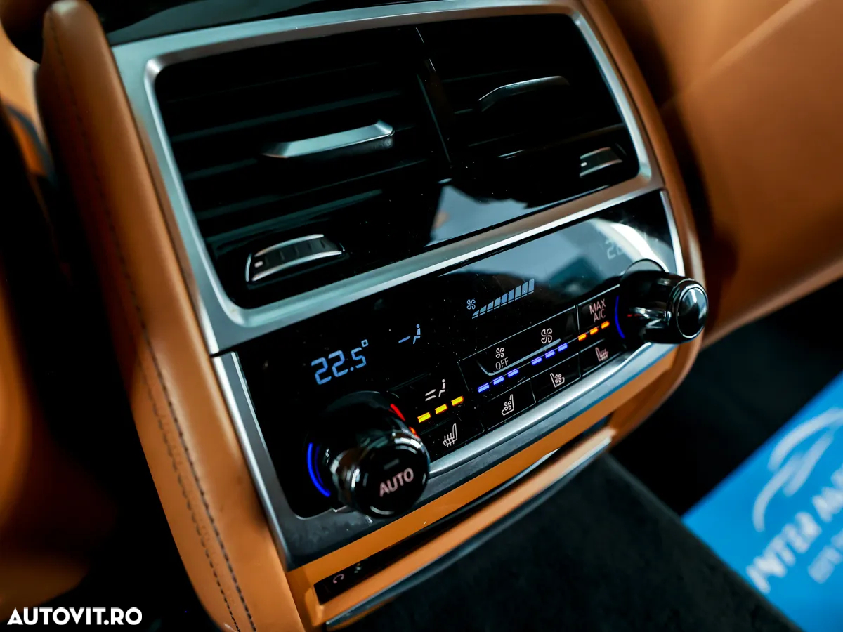 BMW Seria 7 750Li xDrive - 21