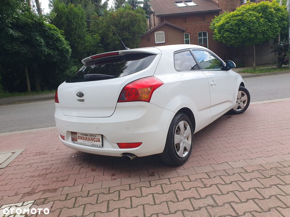 Kia ProCeed 1.6 CVVT LX - 17