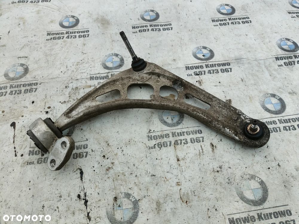 BMW E46 Wahacz prawy przedni przód - 2