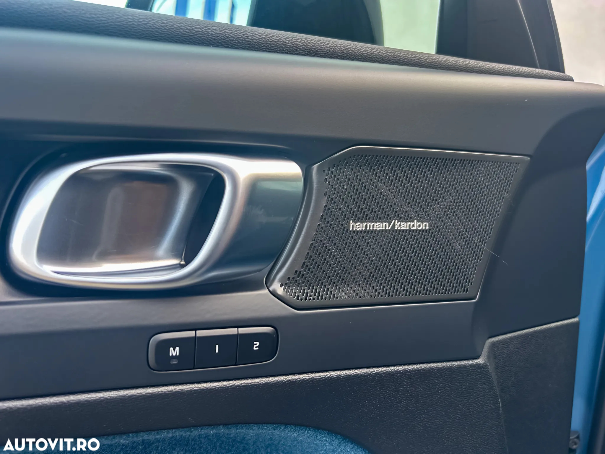 Volvo XC 40 Recharge Single Motor Extended Range RWD Ultimate - 19
