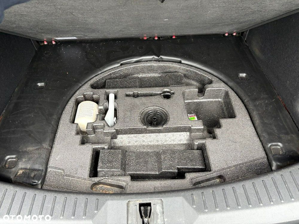 Ford Kuga 1.5 EcoBoost 2x4 Cool & Connect - 32