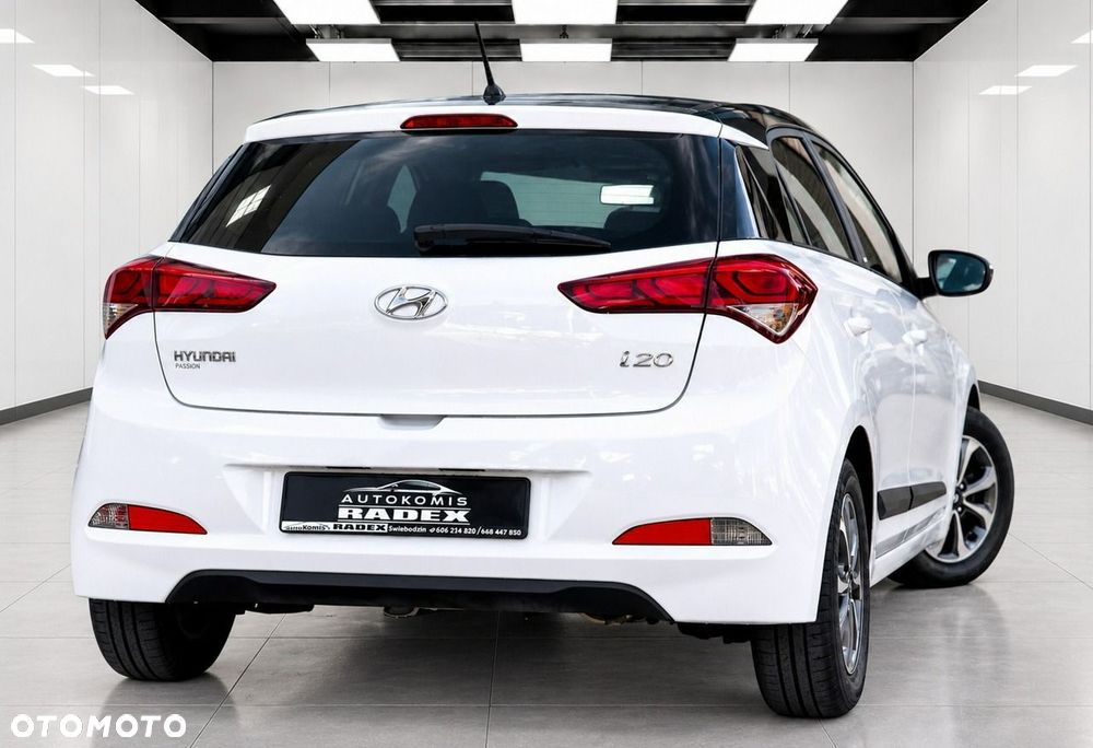Hyundai i20 1.2 Passion Plus - 9