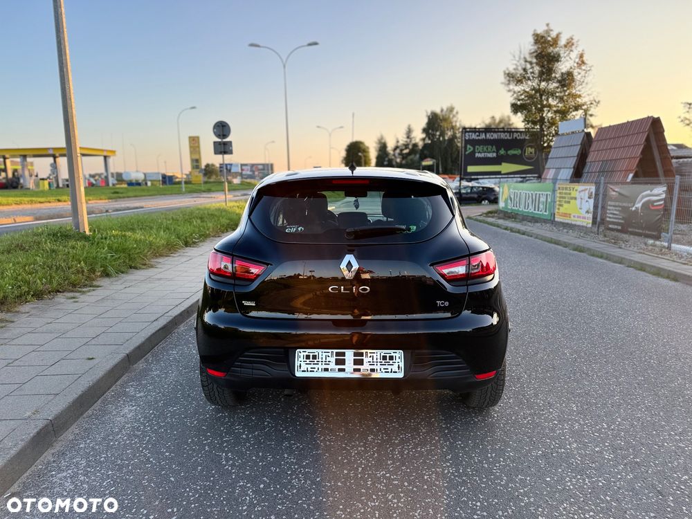 Renault Clio - 9