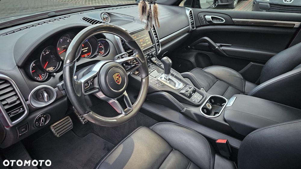 Porsche Cayenne - 13