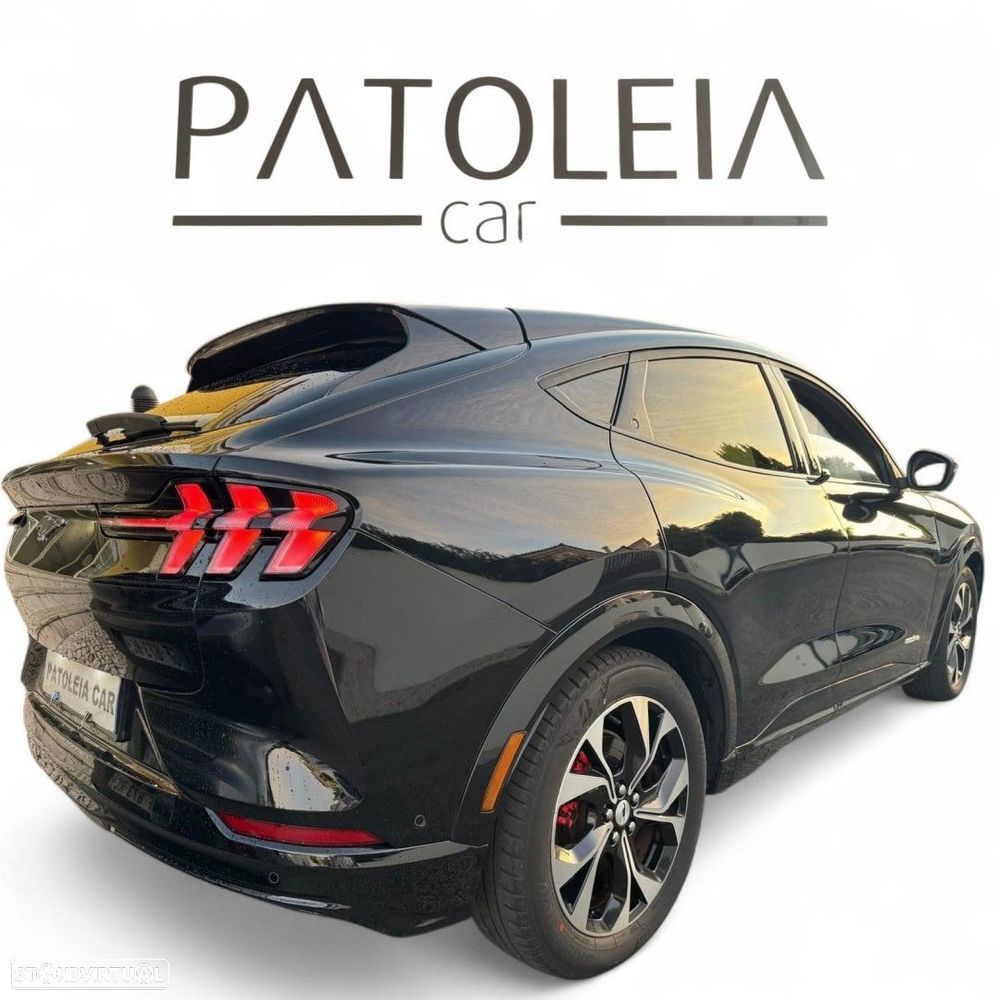 Ford Mustang Mach-E 75.7 kWh Premium AWD - 3