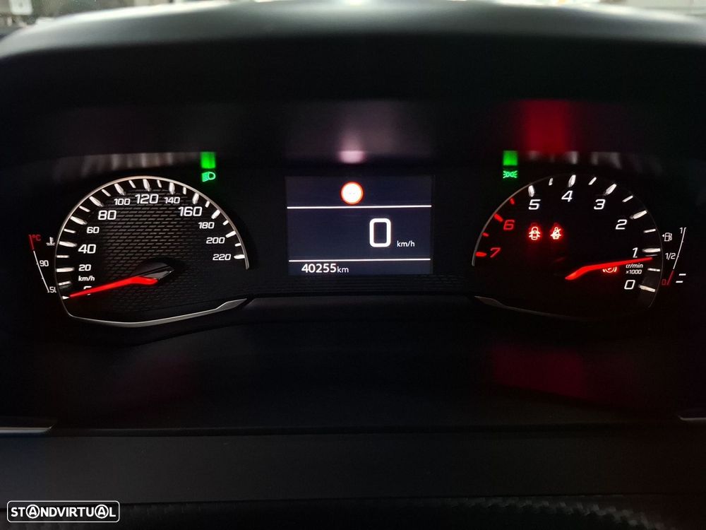 Peugeot 2008 1.2 PureTech Active - 15