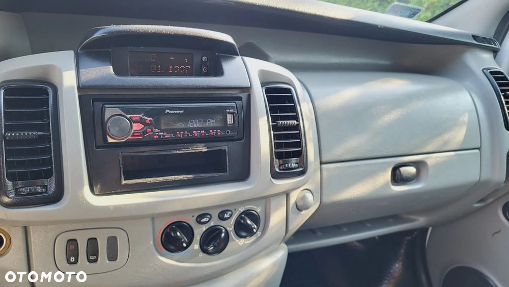 Opel Vivaro - 5