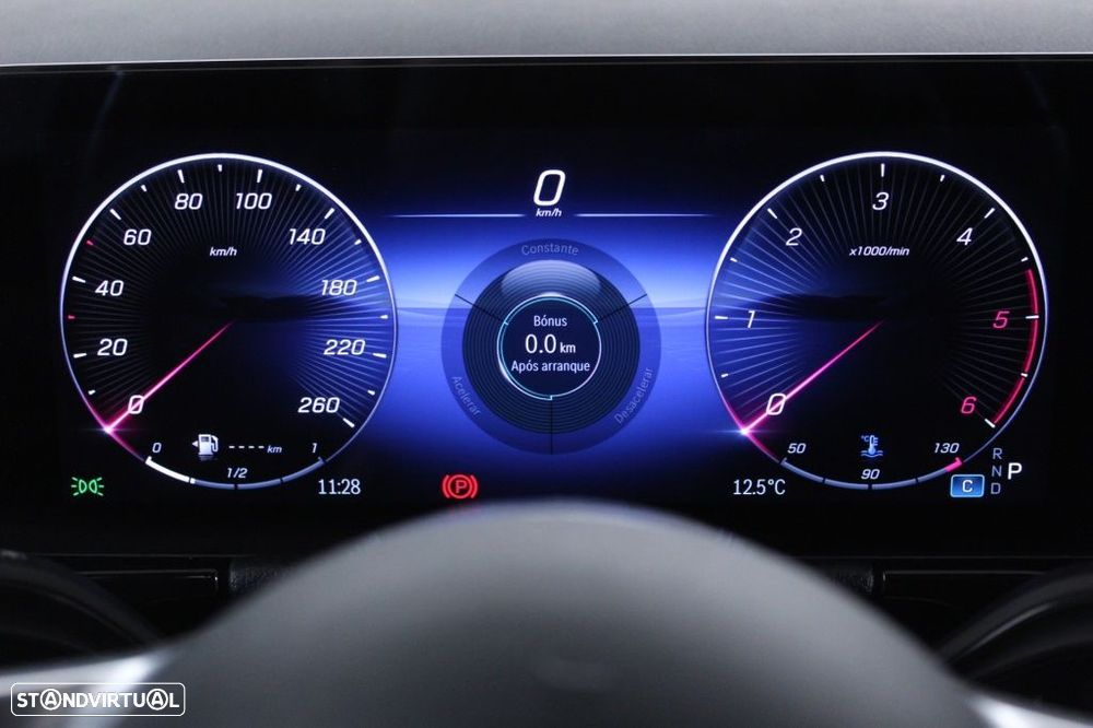 Mercedes-Benz GLA 180 d Progressive - 27