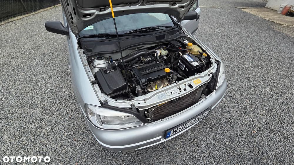 Opel Astra 1.4 Elegance - 25
