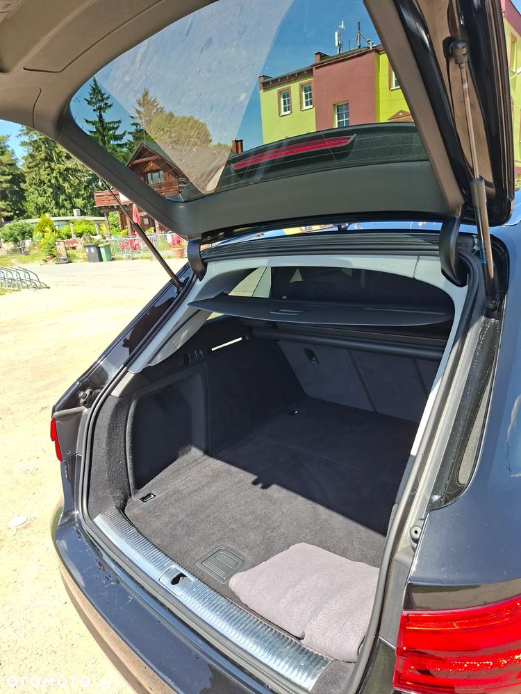 Audi A4 Avant - 16