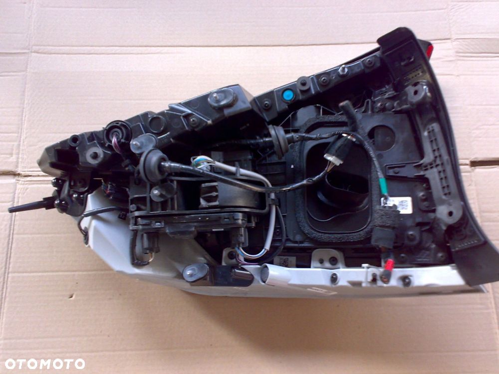 kia ev6 ev-6 lampa tylna prawa tył port klapka kpl. idealna - 4