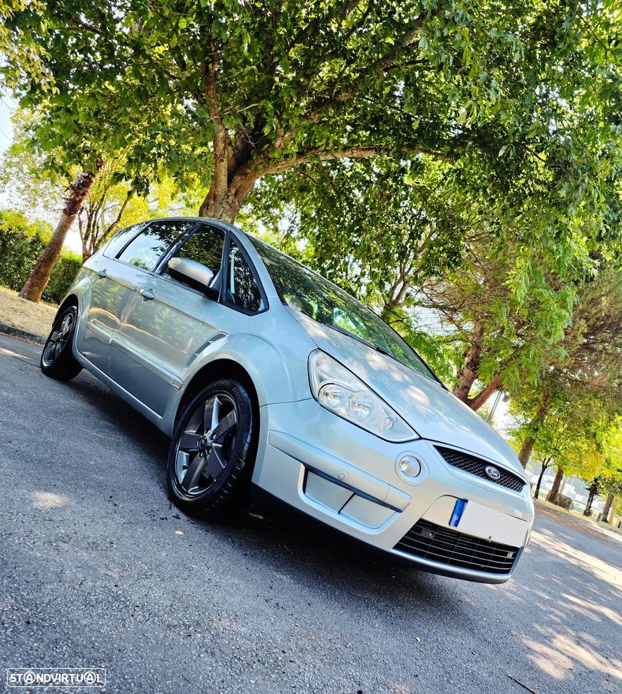 Ford S-Max 2.0 TDCi Titanium 7L - 25