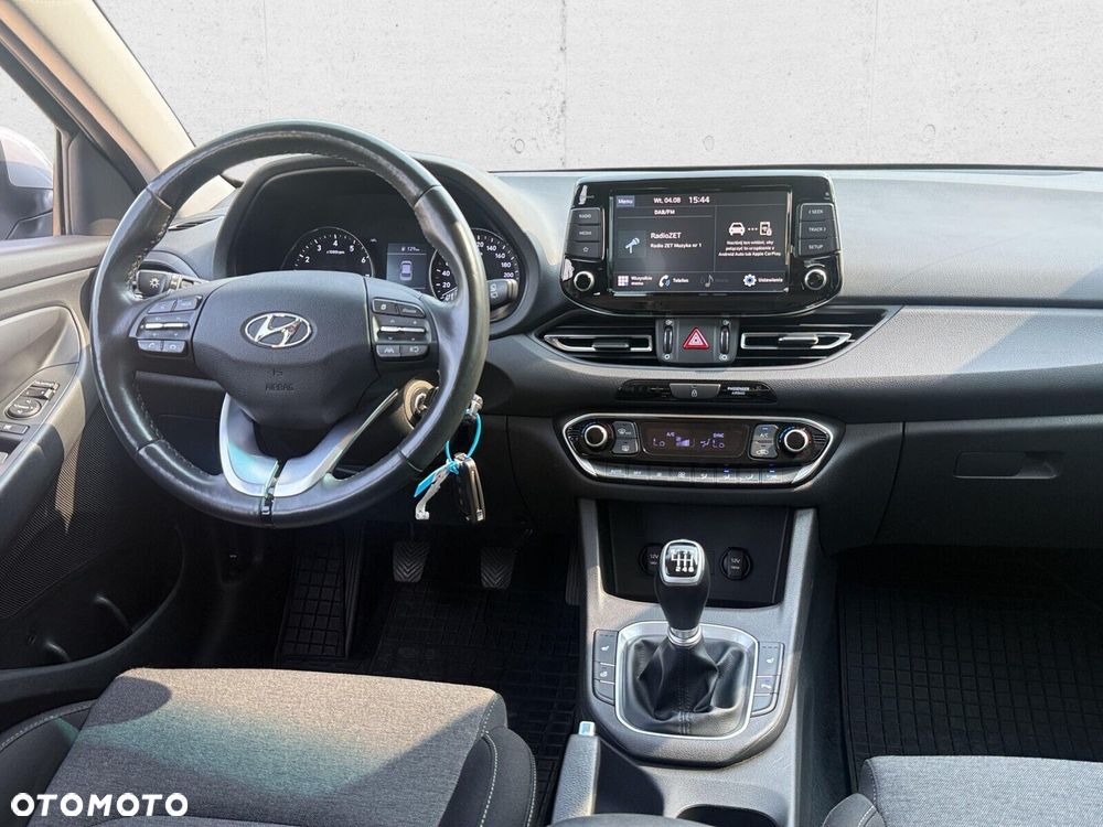 Hyundai i30 1.5 DPI Smart - 18