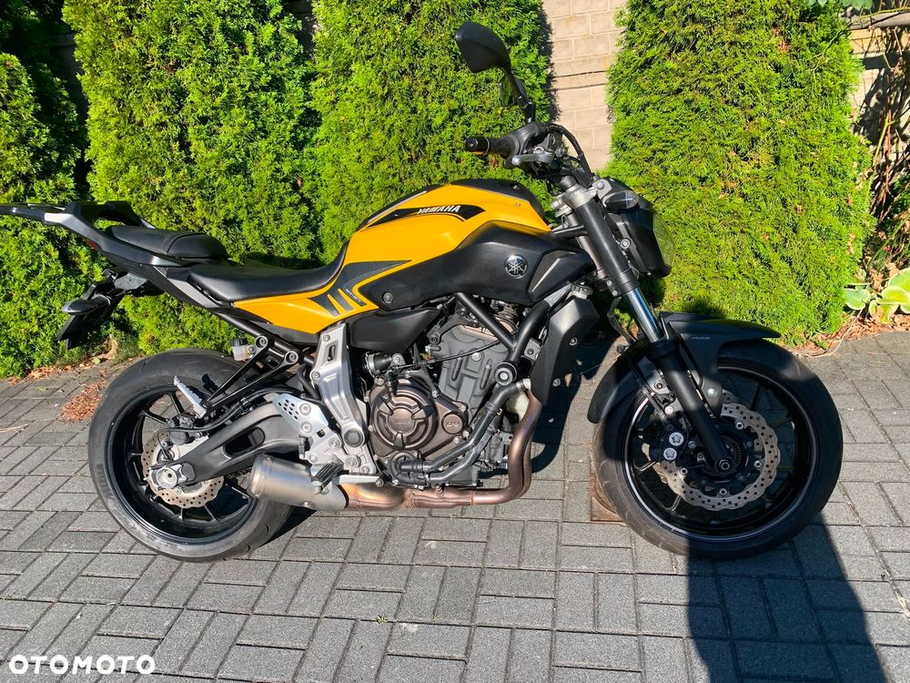 Yamaha MT - 6