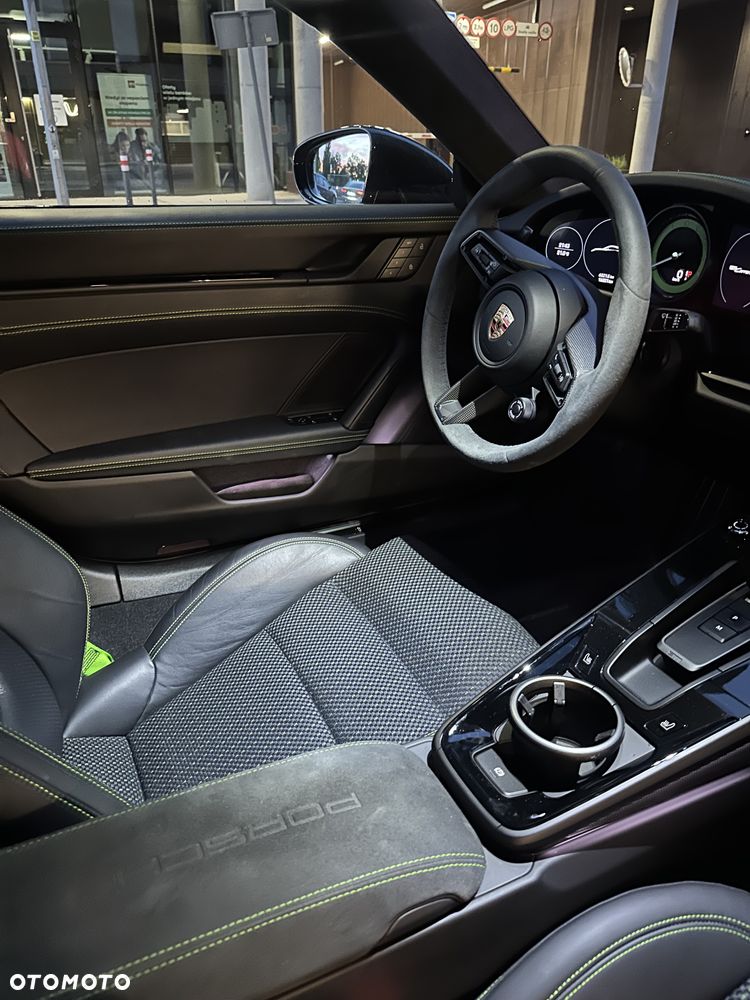 Porsche 911 Carrera T PDK - 7