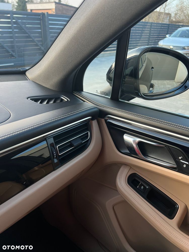 Porsche Macan - 18