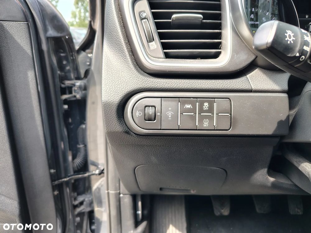 Kia Ceed 1.5 T-GDI M - 8