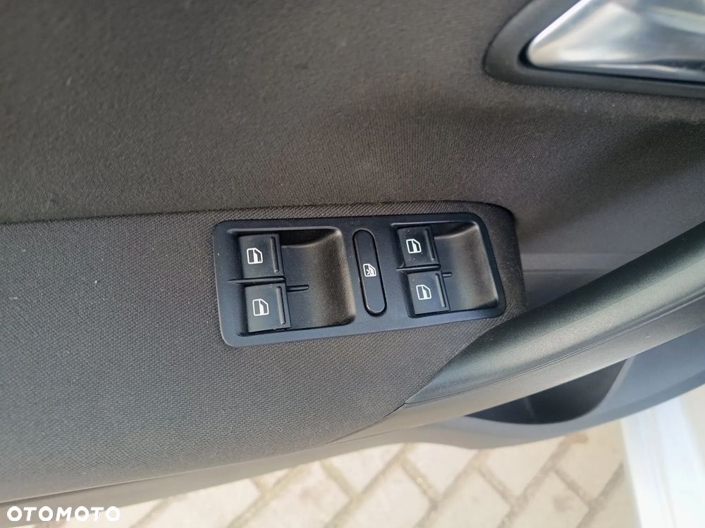 Volkswagen Polo - 13