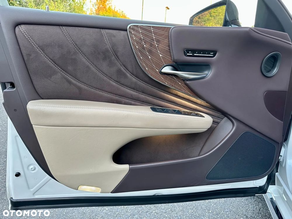Lexus LS 500 Omotenashi AWD - 10