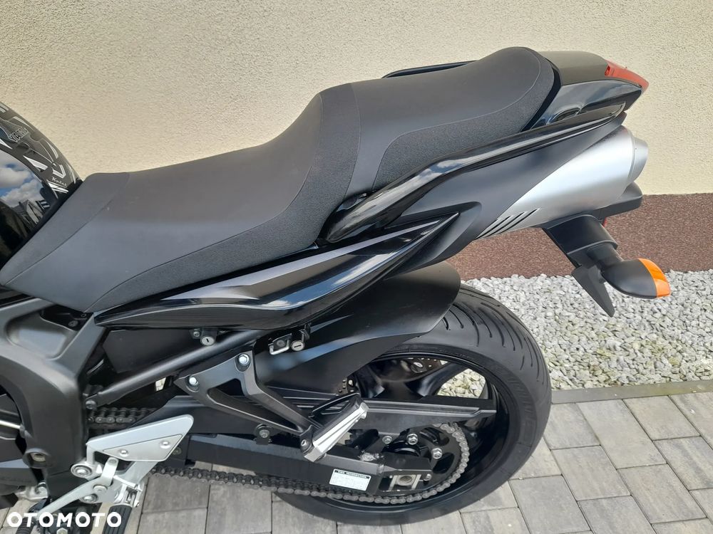 Yamaha FZ6 - 9