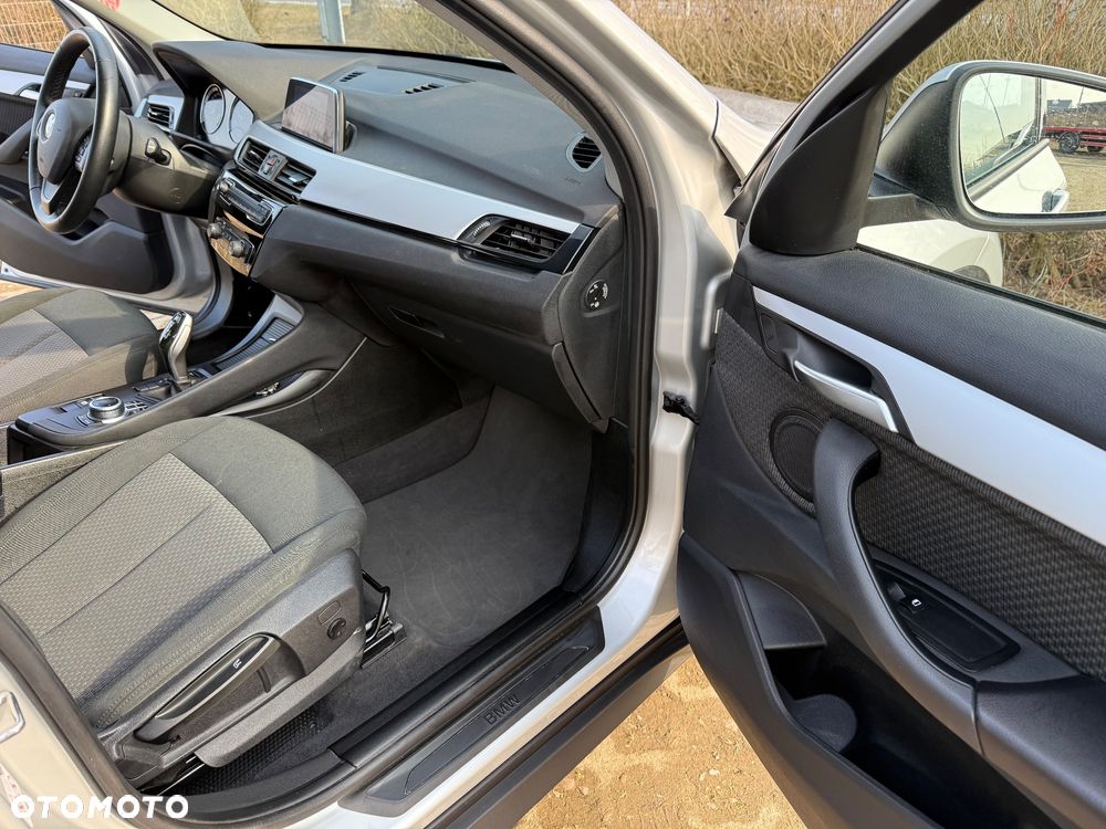 BMW X1 sDrive18d - 13