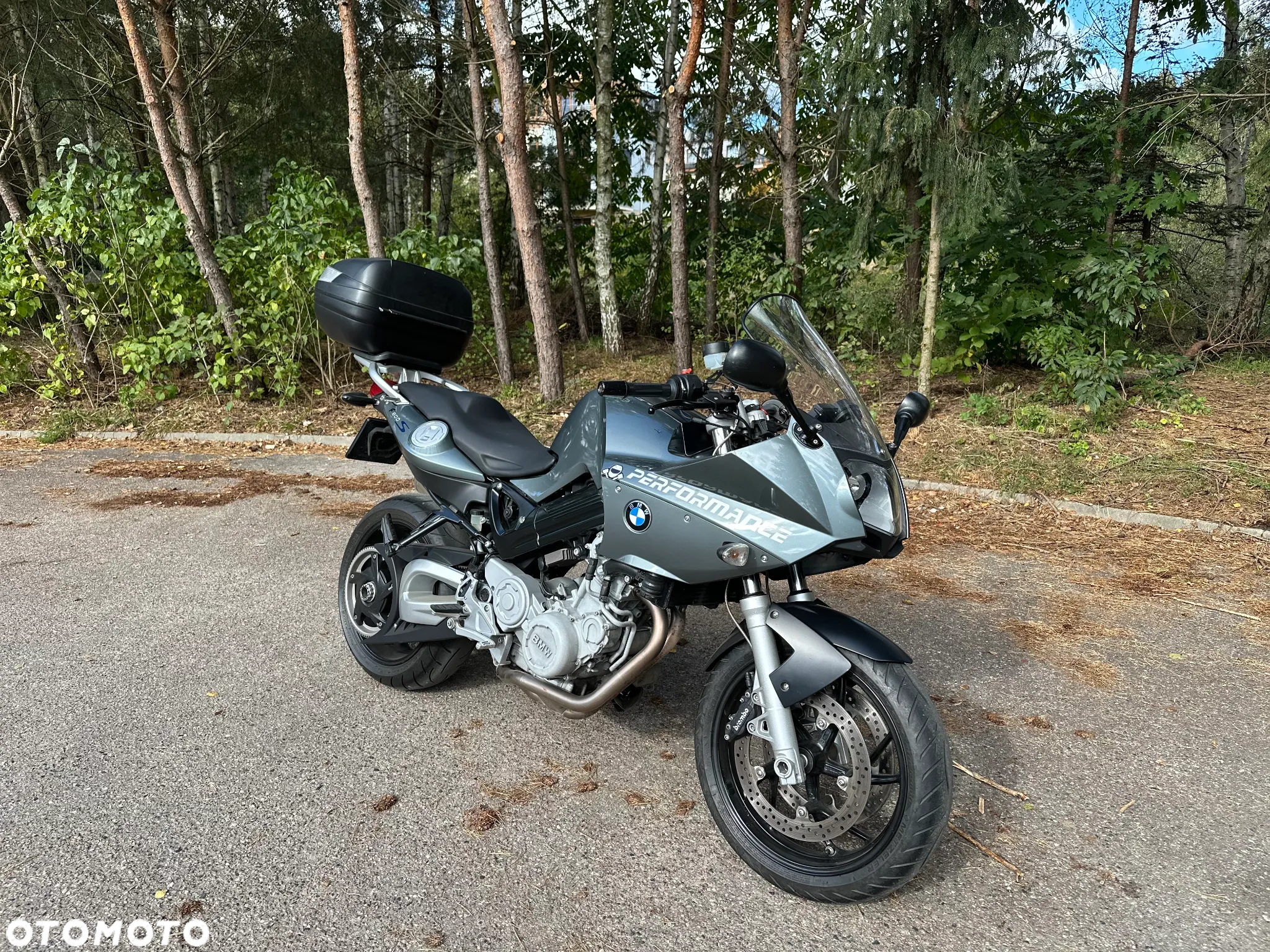 BMW F - 2