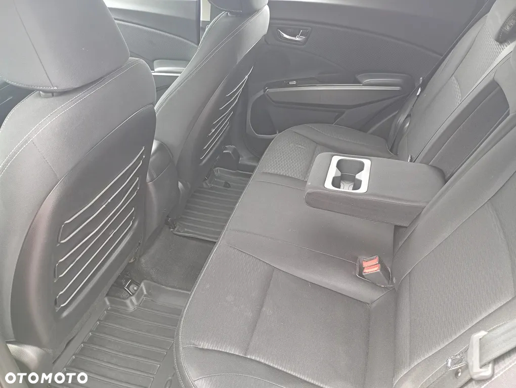 SsangYong/KGM XLV - 6