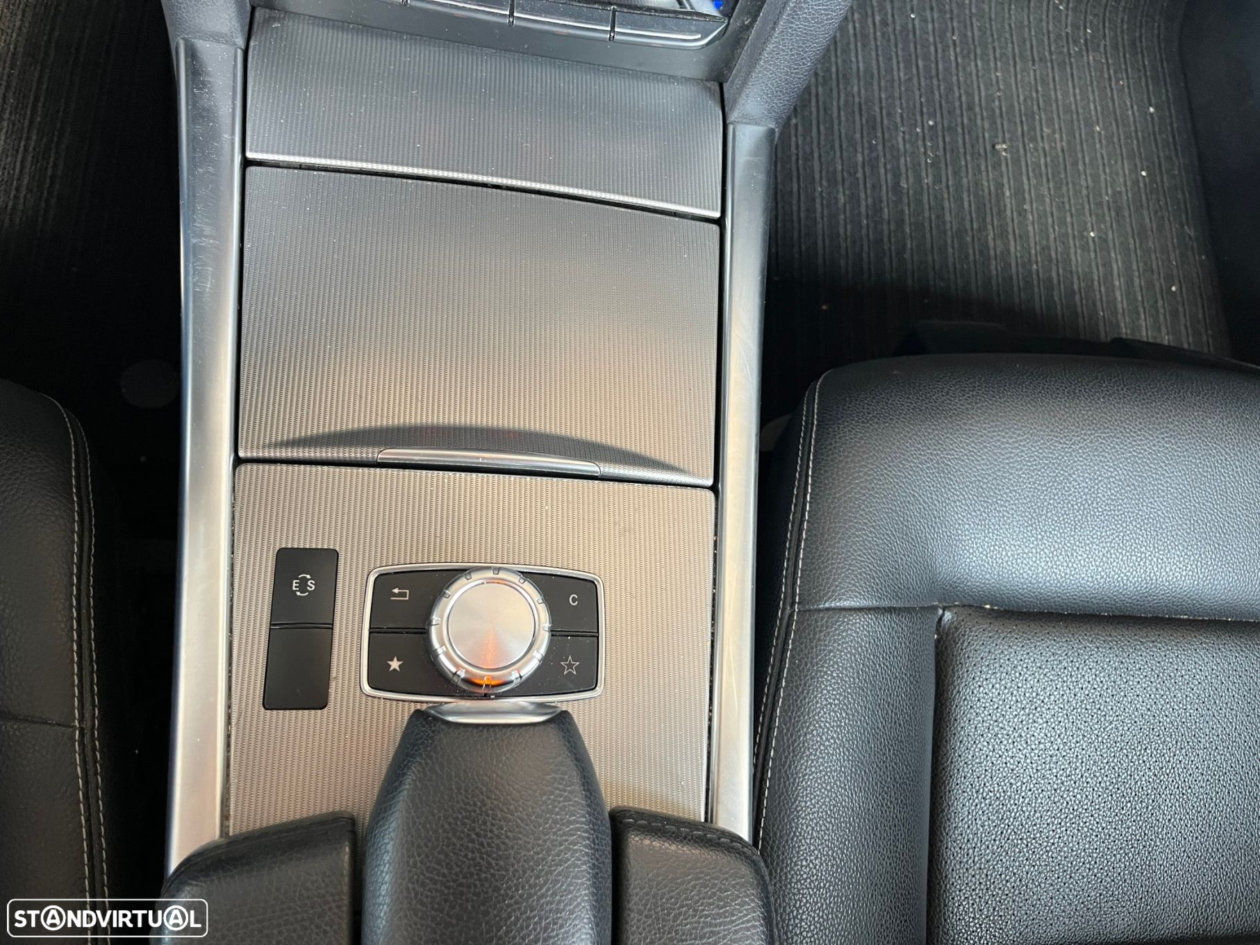 Mercedes-Benz E 300 Bluetec Hybrid Avantgarde - 30