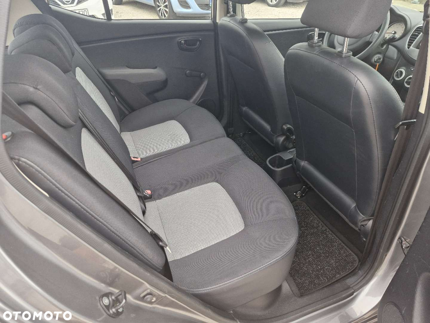 Hyundai i10 - 19