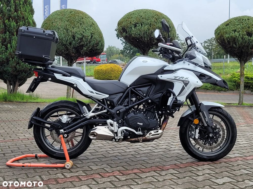 Benelli TRK 502 - 3