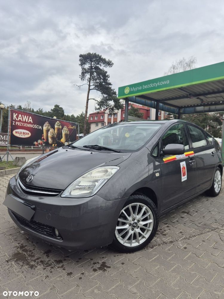 Toyota Prius 1.5 VVT-i Prestige - 1