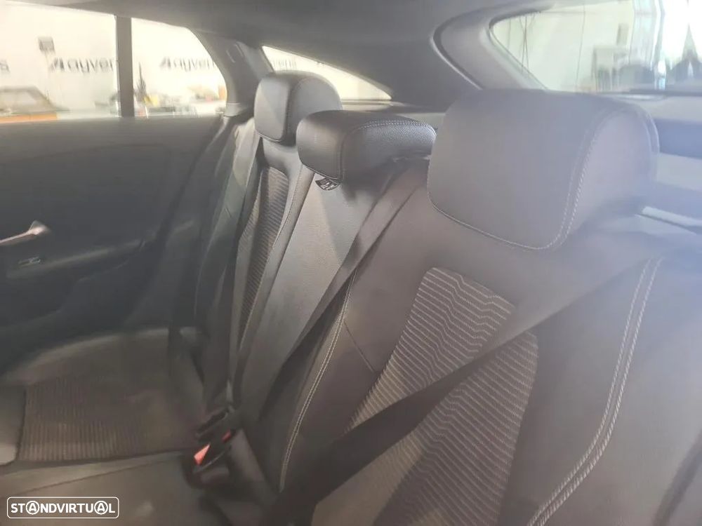 Mercedes-Benz A 250 Style Plus Aut. - 9