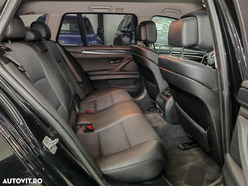 BMW Seria 5 525d xDrive Touring Sport-Aut. - 10