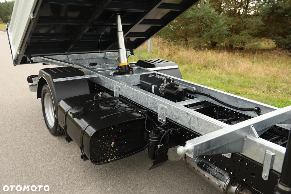 Mitsubishi FUSO=3C15=WYWROTKA=4.15M - 31