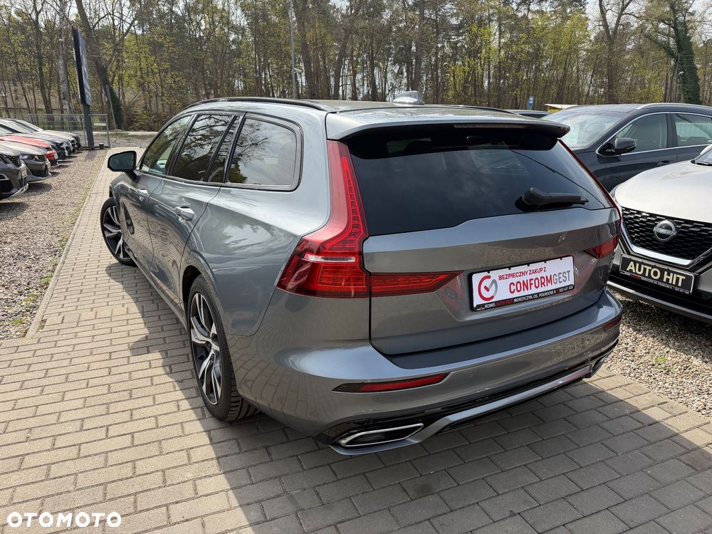 Volvo V60 D3 R-Design - 5