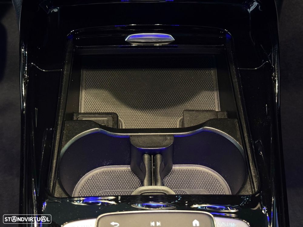 Mercedes-Benz A 35 AMG Limousine 4Matic - 21