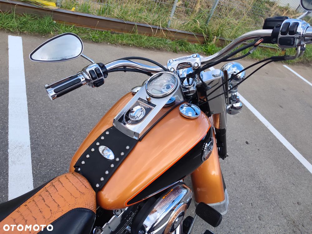 Harley-Davidson Softail Heritage Classic - 21