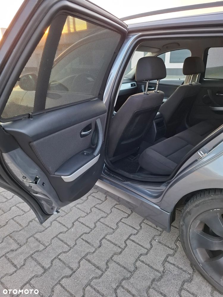 BMW Seria 3 318i - 16