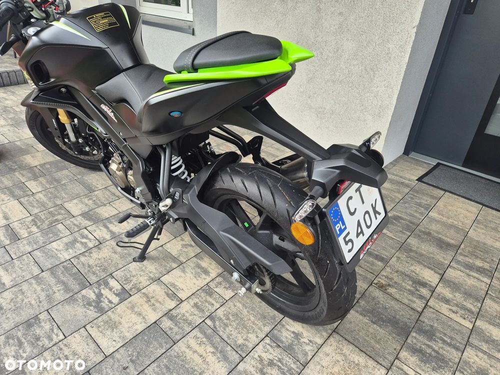 QJMOTOR SRK 125S - 2