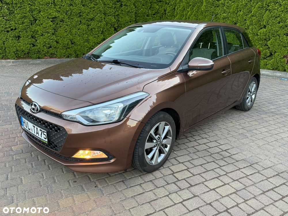 Hyundai i20 1.4 - 13