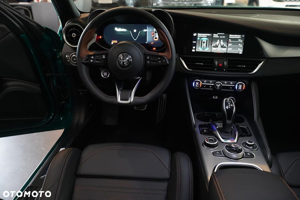 Alfa Romeo Giulia 2.0 Turbo Intensa Q4 - 19