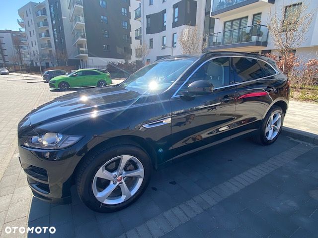 Jaguar F-Pace 2018 photo 3