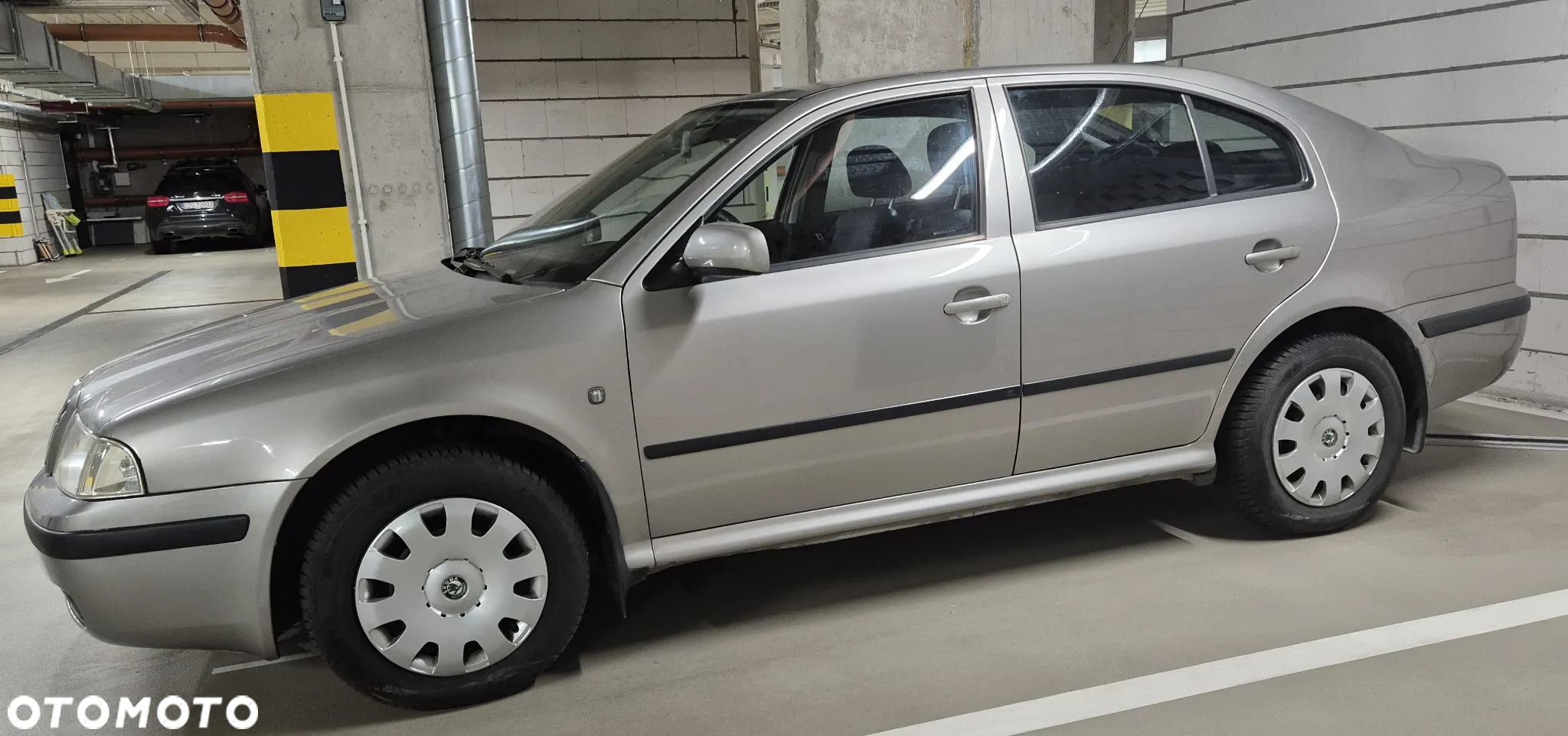 Skoda Octavia 1.6 Tour - 3