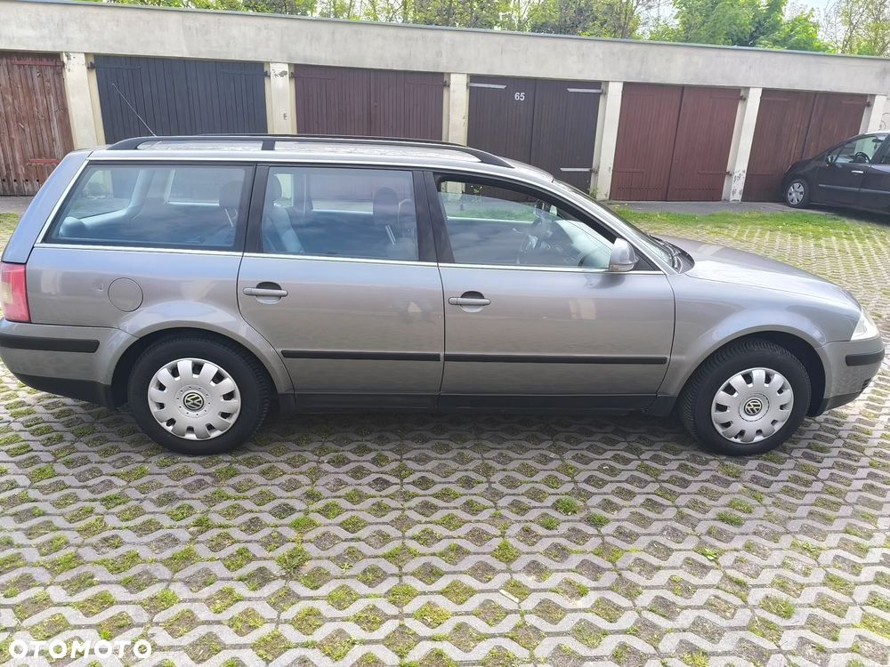 Volkswagen Passat - 22