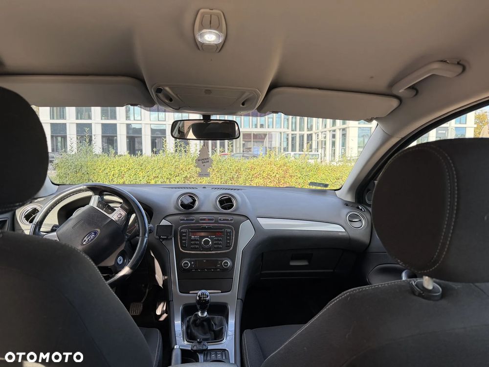 Ford Mondeo - 13
