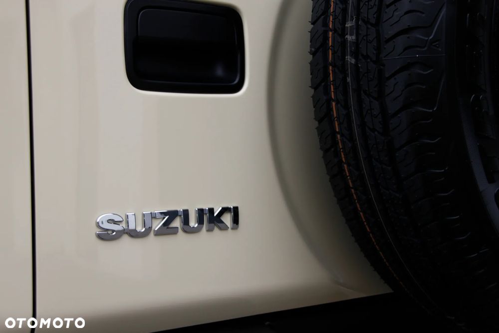 Suzuki Jimny 1.5 Elegance - 12